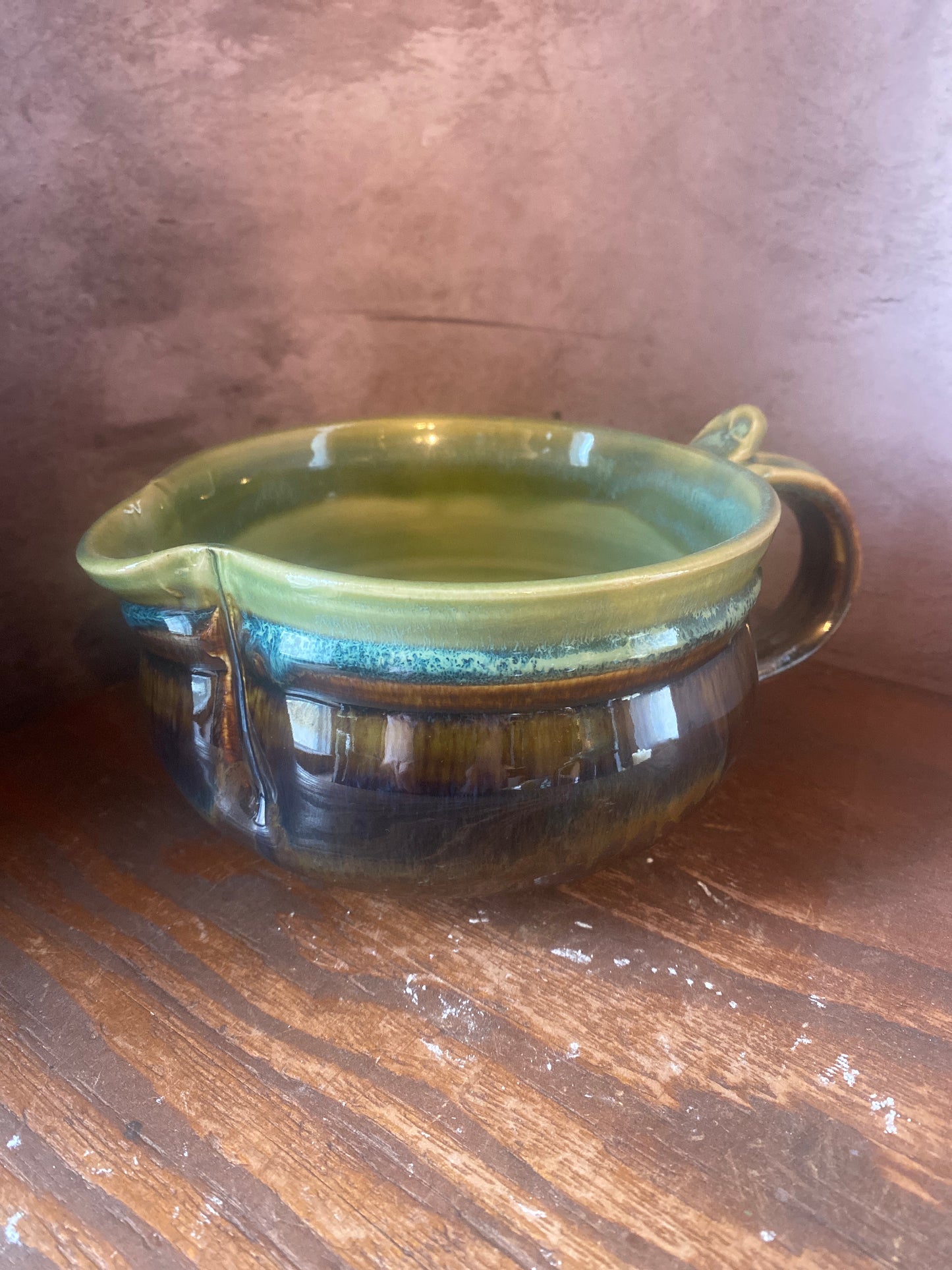 Sauce Boat Spouted Bowl