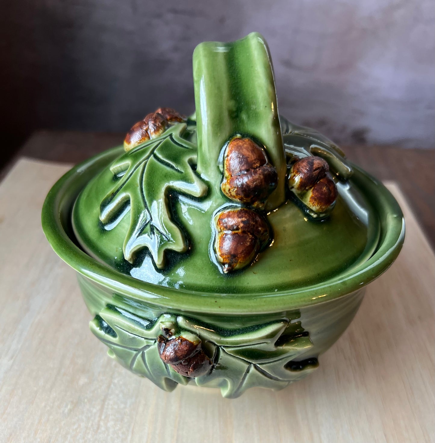 Lidded bowl, oak leaves acorns