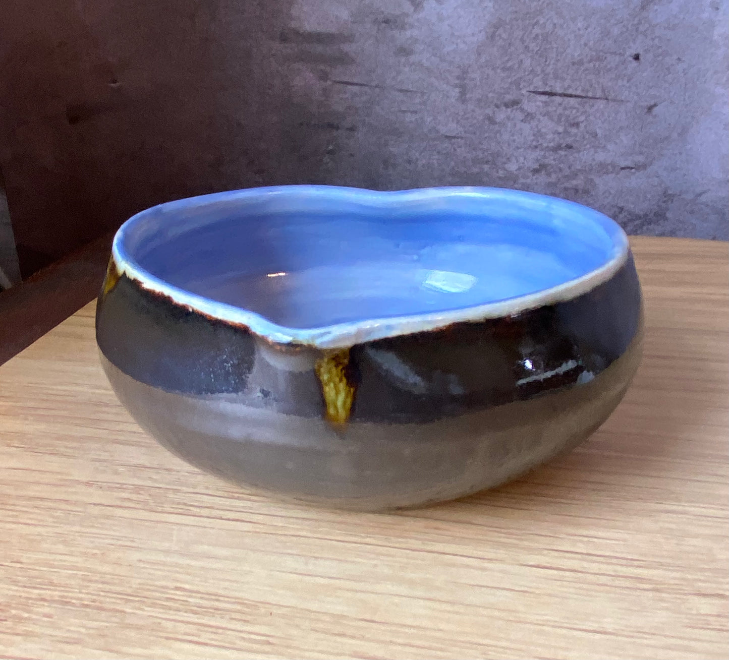 Anti Valentine Bowl "Love Stinks"