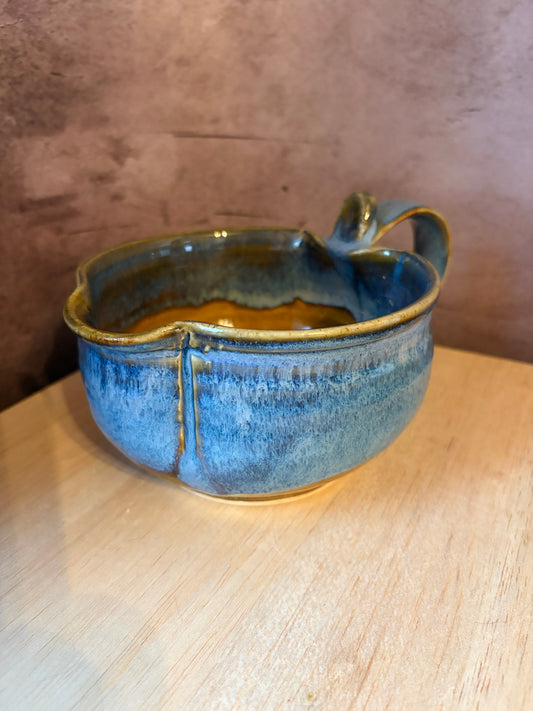 Sauce Boat Spouted Bowl