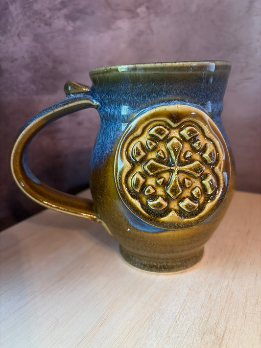 Celtic Fourfold Knot Mug – Handmade Stoneware