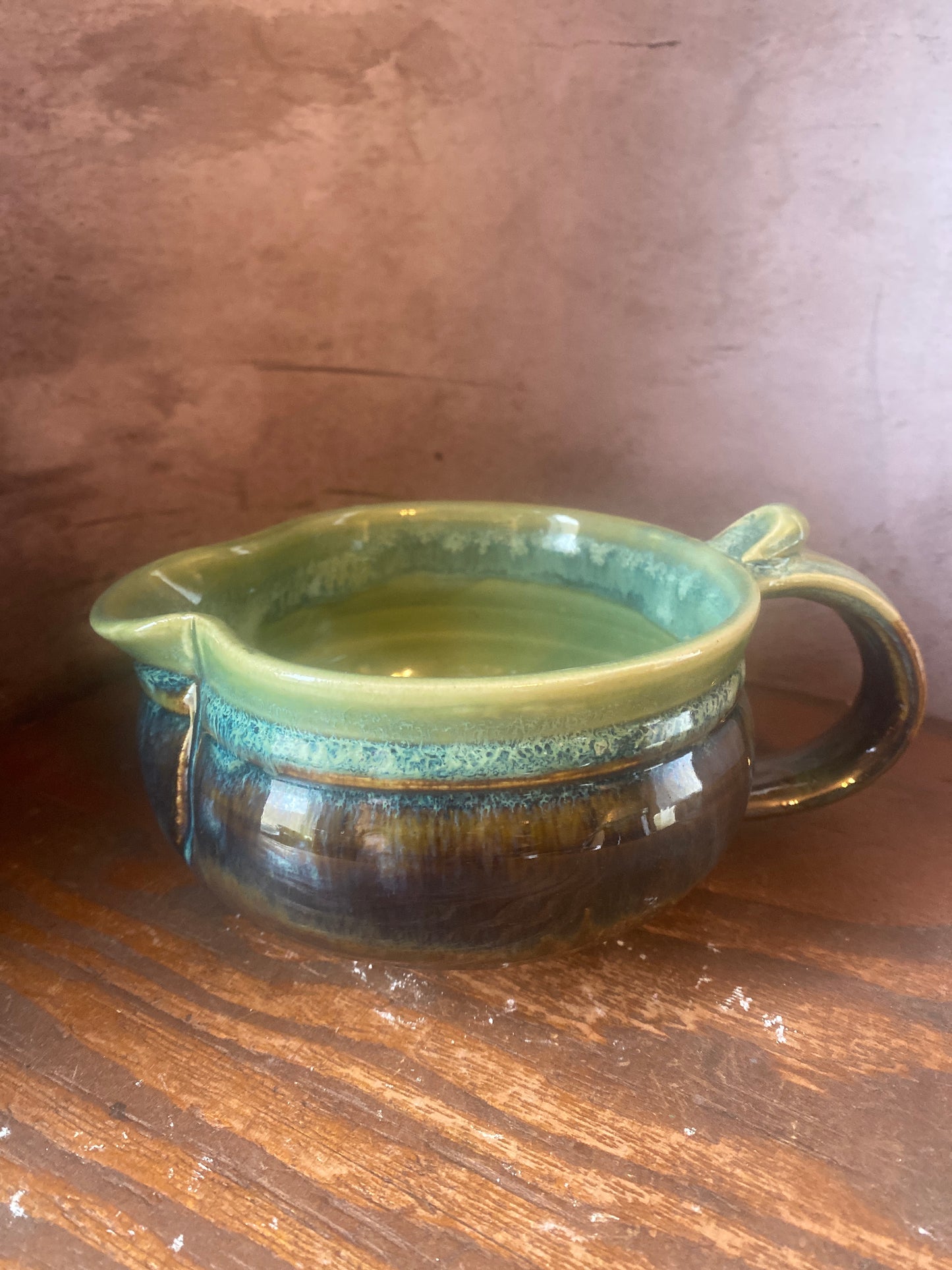 Sauce Boat Spouted Bowl