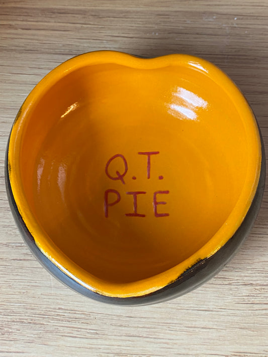 Valentine Bowl  "Q.T. Pie"