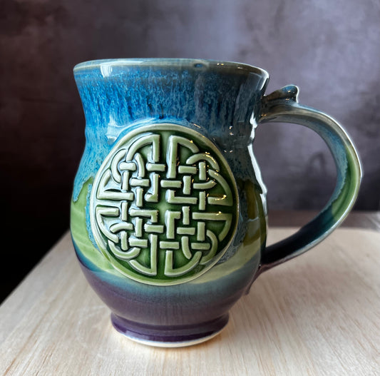 Celtic Knotwork mug (lefty)