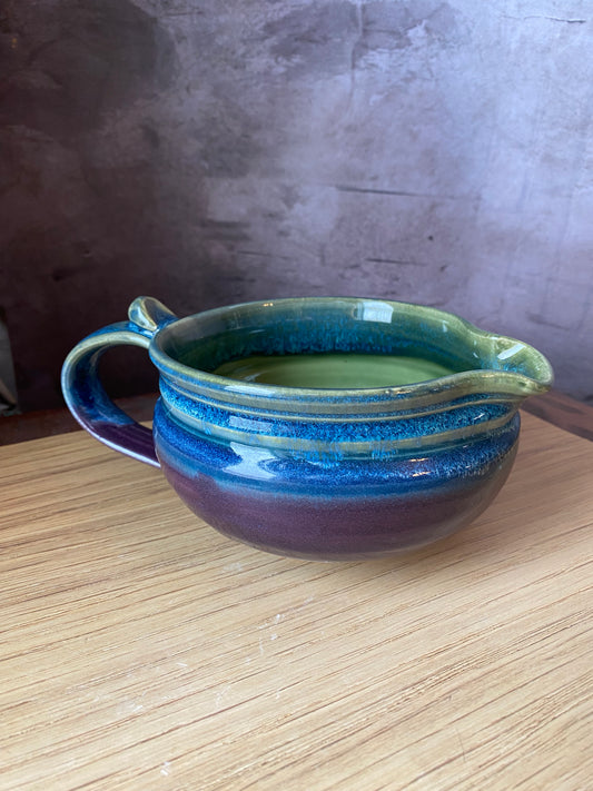 Sauce Boat Spouted Bowl