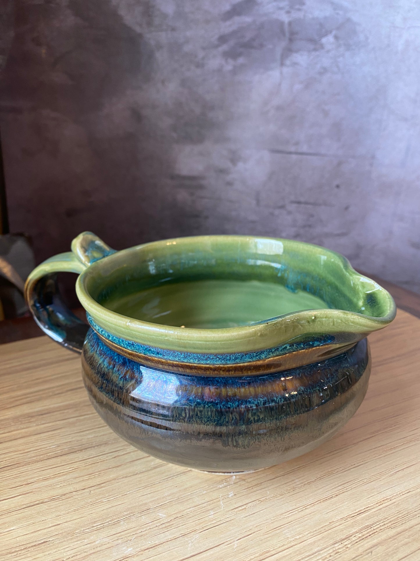 Sauce Boat Spouted Bowl