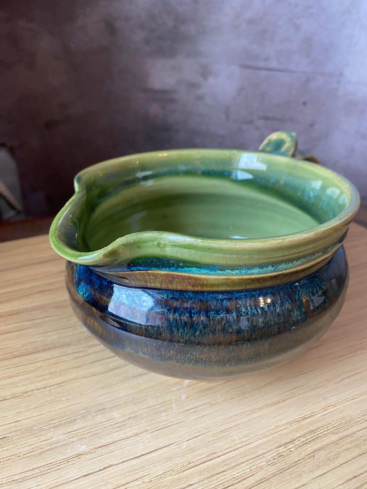 Sauce Boat Spouted Bowl