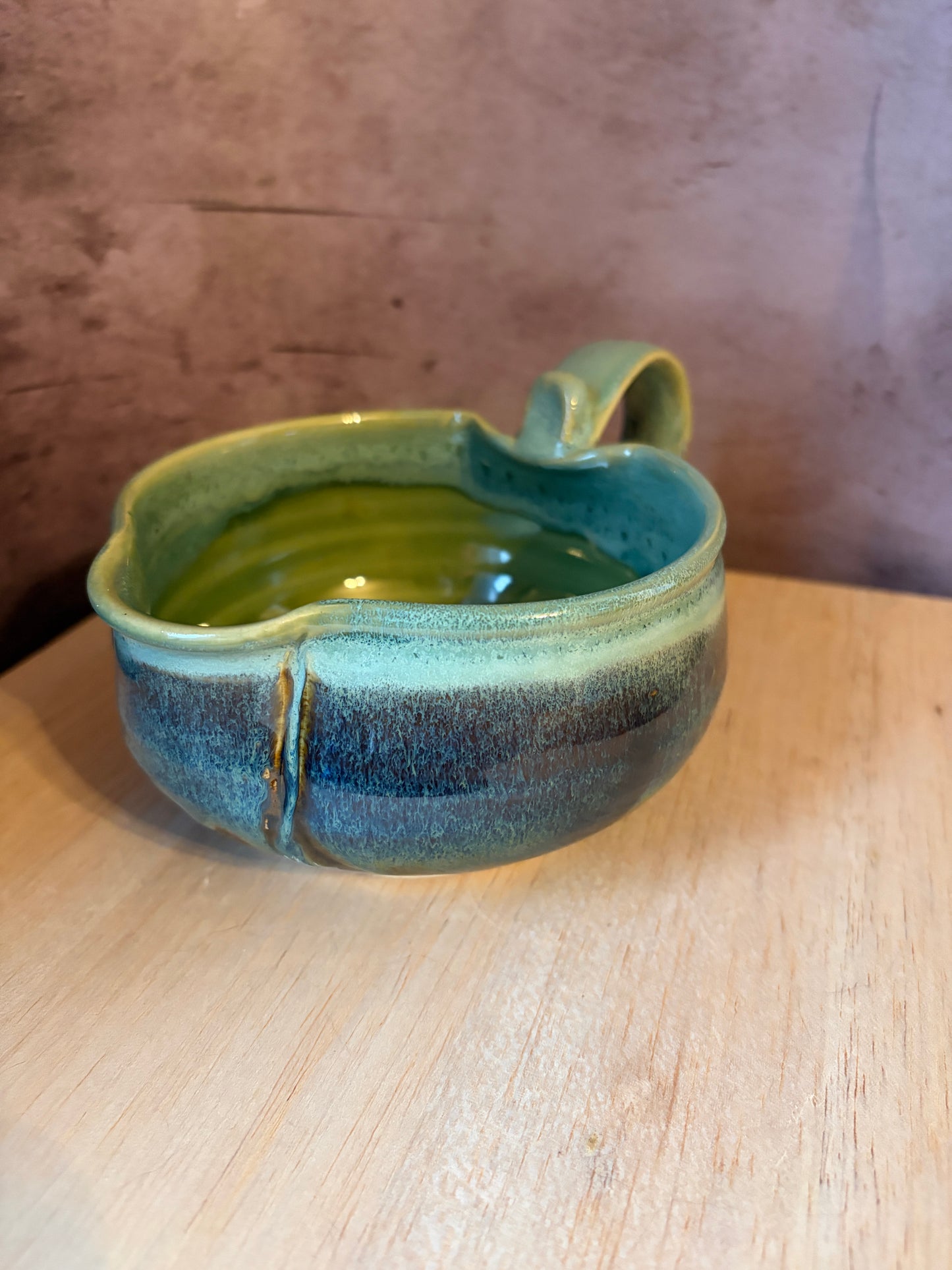 Sauce Boat Spouted Bowl