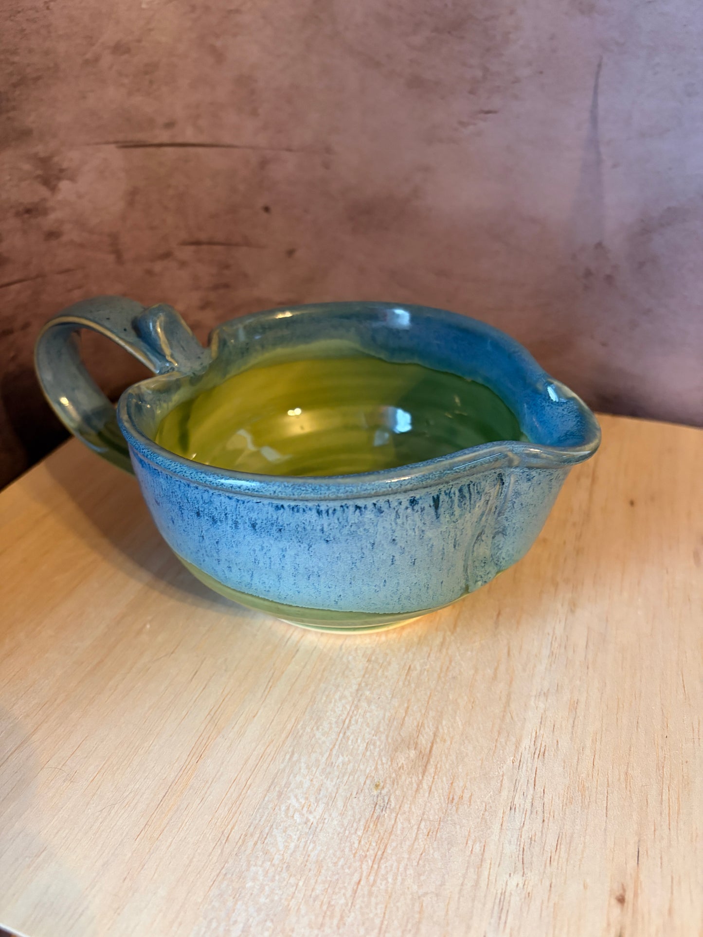 Sauce Boat Spouted Bowl